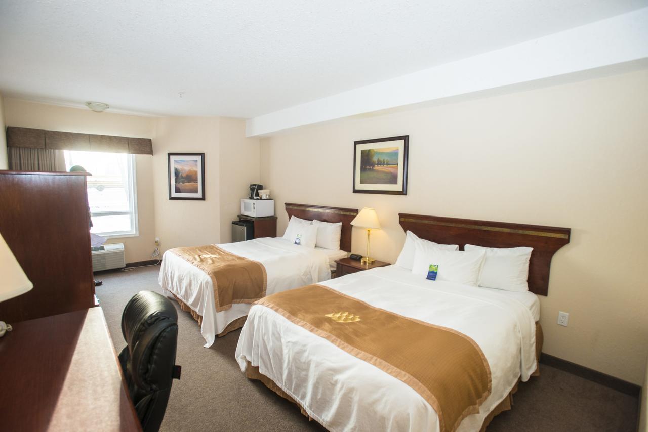 Lakeview Inns & Suites - Chetwynd Экстерьер фото